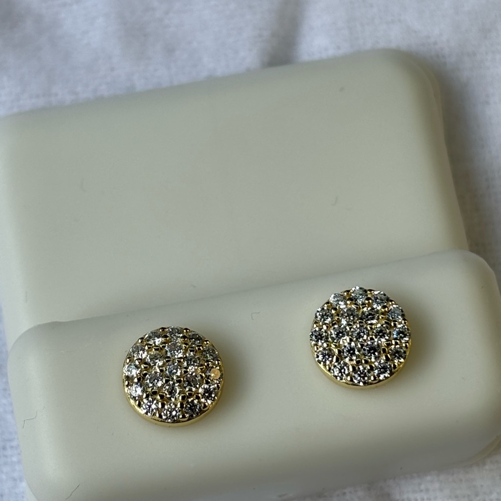 VVS 0.60ct Moissanite Solid Sterling Gold-Plated Pavé Round Stud Earrings